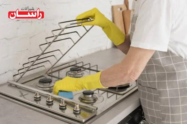 روش‌های پاک کردن لکه چربی از آشپزخانه